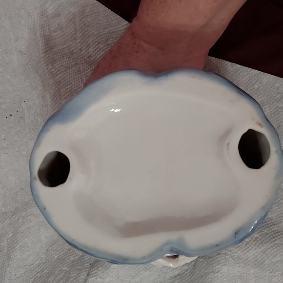 Twin Angels Pillar Candle Holder Dressed in Blue trimmed in Gilting Gold. - Picture 7 of 10